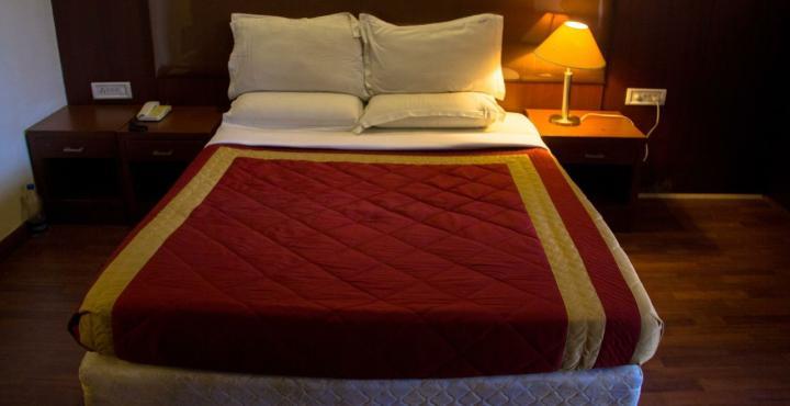 העיר בנגלור Hotel Noor Empire International Kormangala מראה חיצוני תמונה