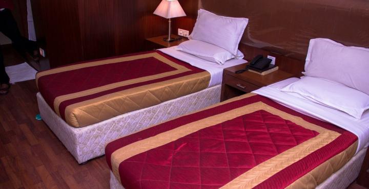 העיר בנגלור Hotel Noor Empire International Kormangala מראה חיצוני תמונה