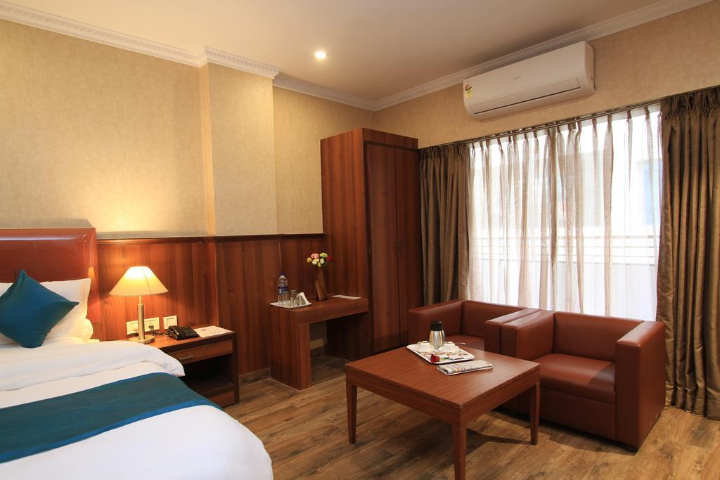 העיר בנגלור Hotel Noor Empire International Kormangala מראה חיצוני תמונה