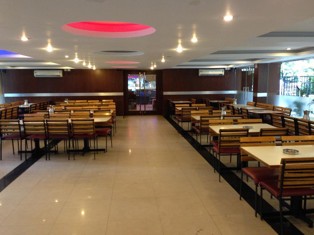 העיר בנגלור Hotel Noor Empire International Kormangala מראה חיצוני תמונה